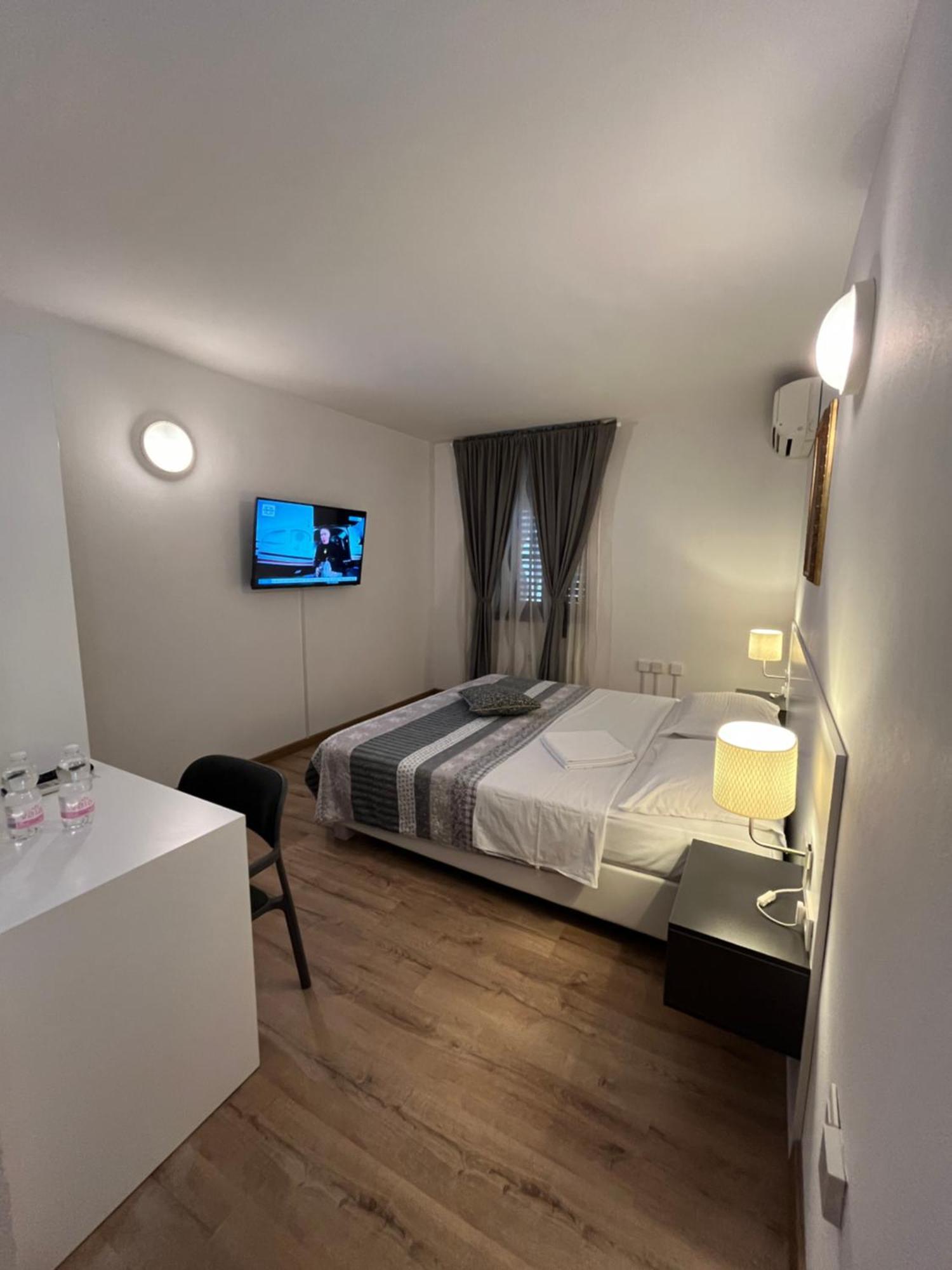 Hotel Paquito 노바고리차 외부 사진
