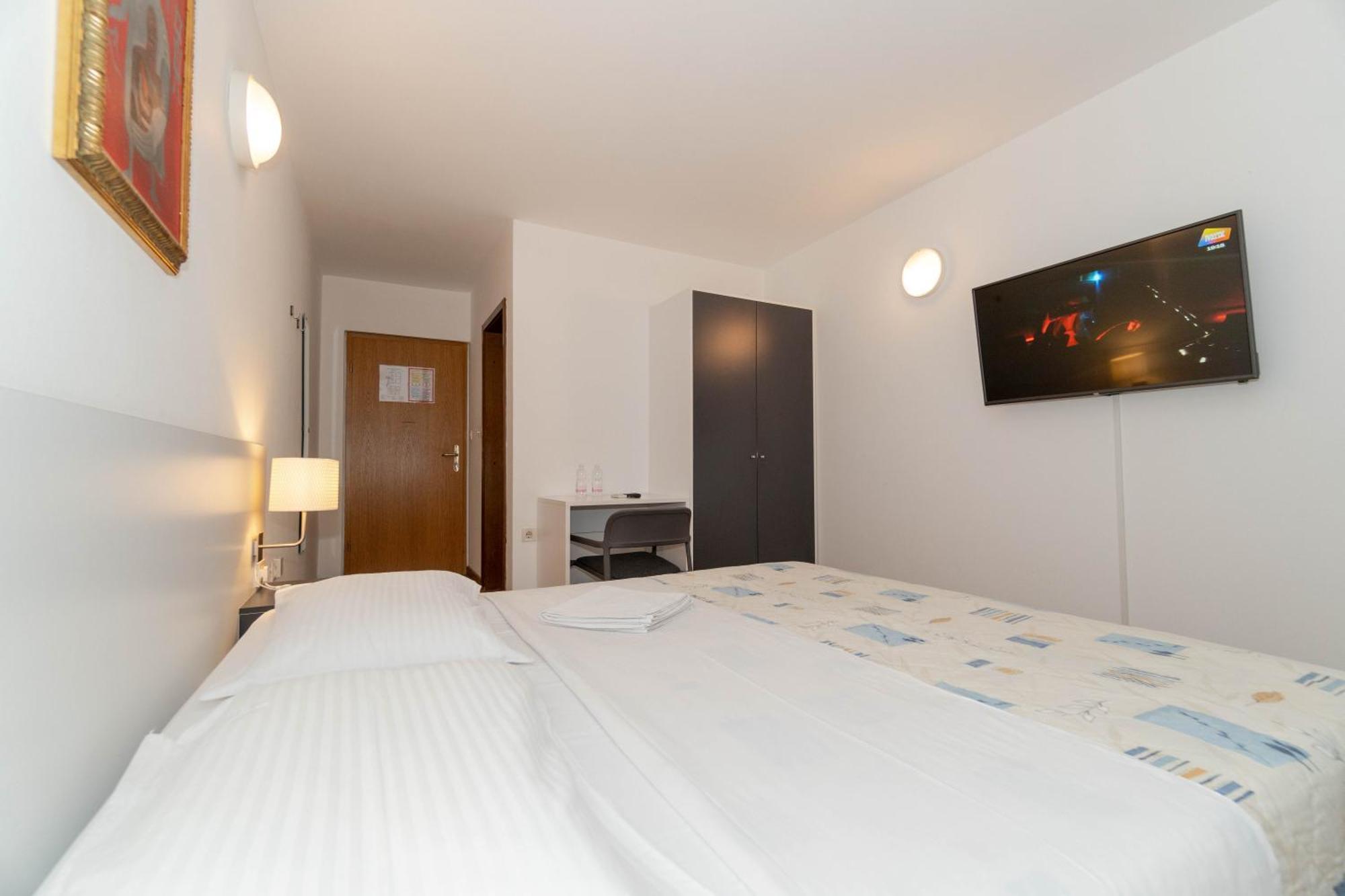 Hotel Paquito 노바고리차 외부 사진